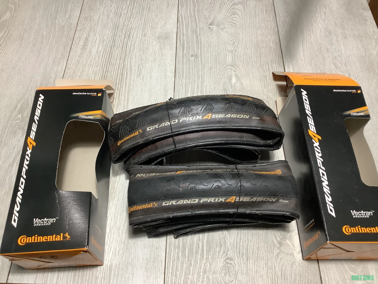 7. Anvelope Continental Grand Prix 4-Season cauciucuri tubeless gravel mtb cyclocross