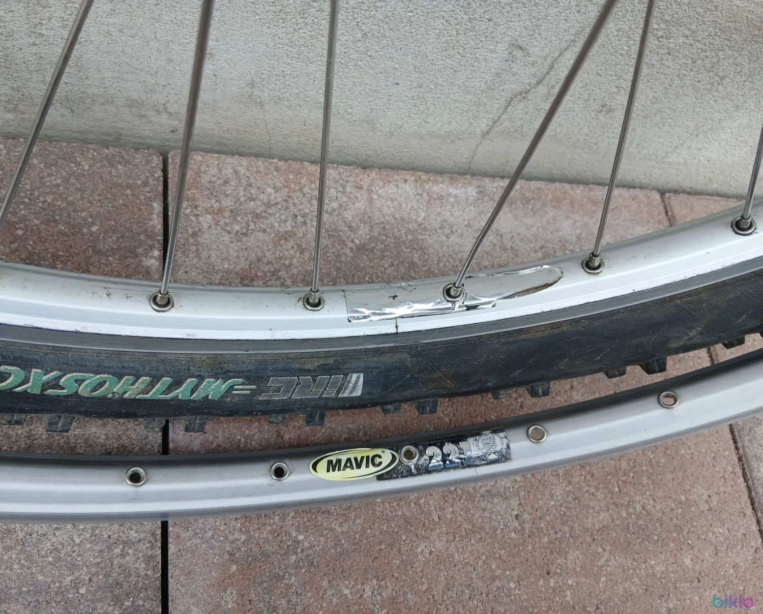 2. Mavic 221 butuc Lx
