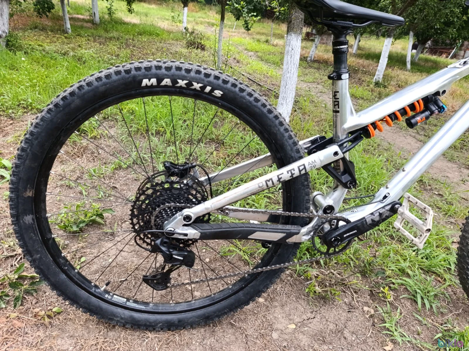 4. Commencal Meta AM 29