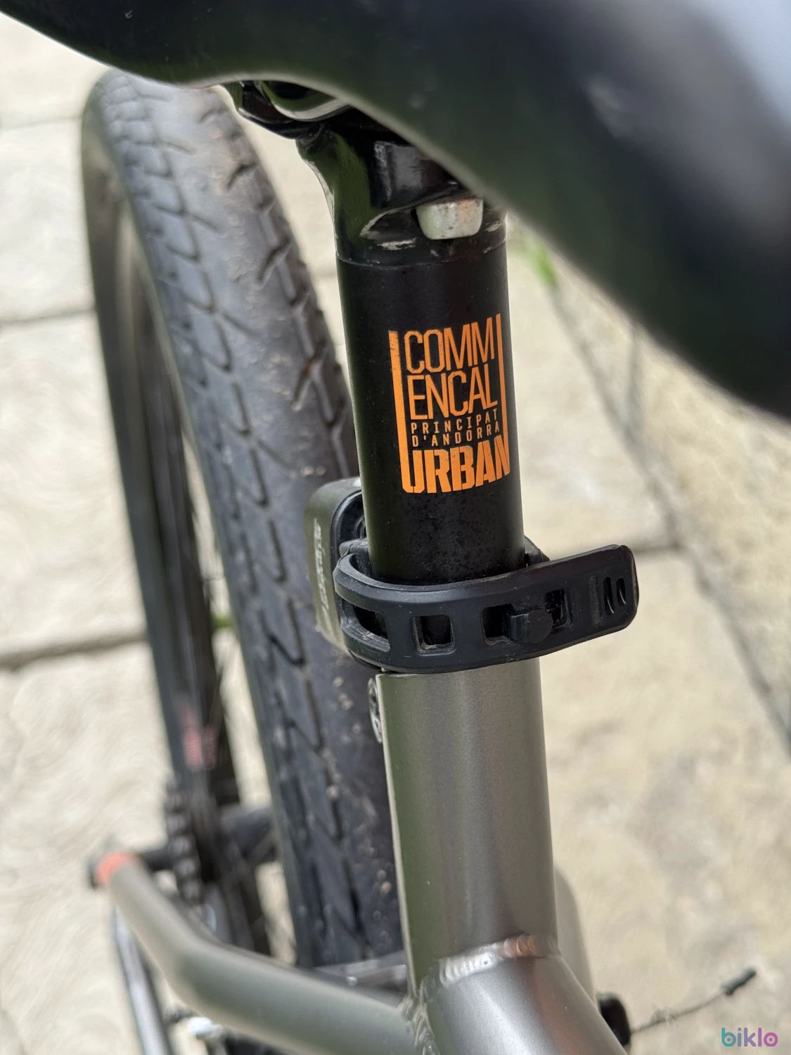 11. Vand Commencal Uptown MaxMax 29 Grey, M