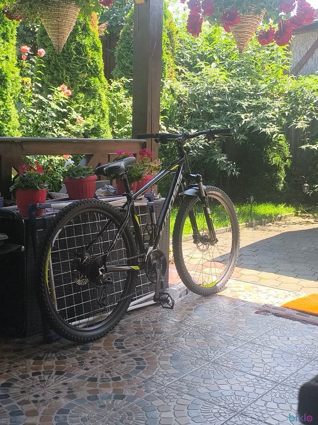1. Bicicletă Kross Hexagon 5,