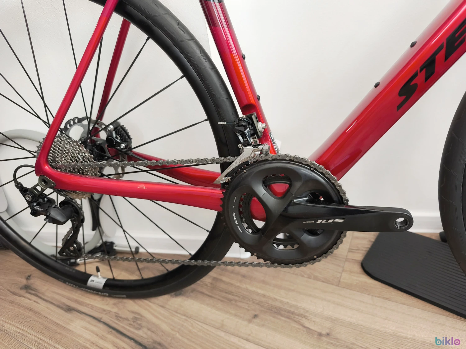 4. Cursiera stevens izoard pro sl disc marime M 52cm UCI culoare superbă