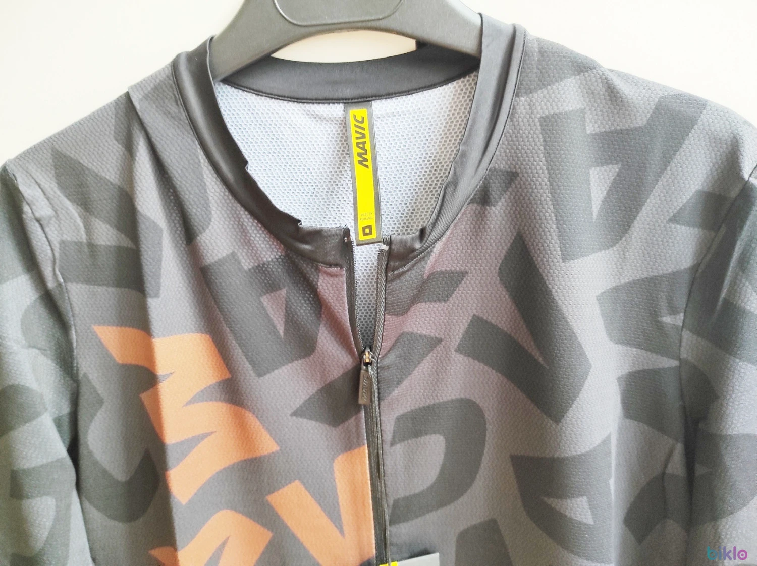 4. Tricou Mavic Aksium marimea M, nou
