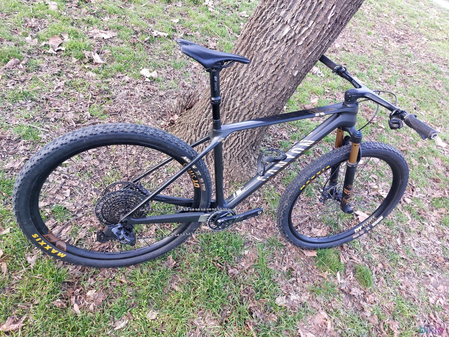 2. Canyon Exceed CF SLX 9