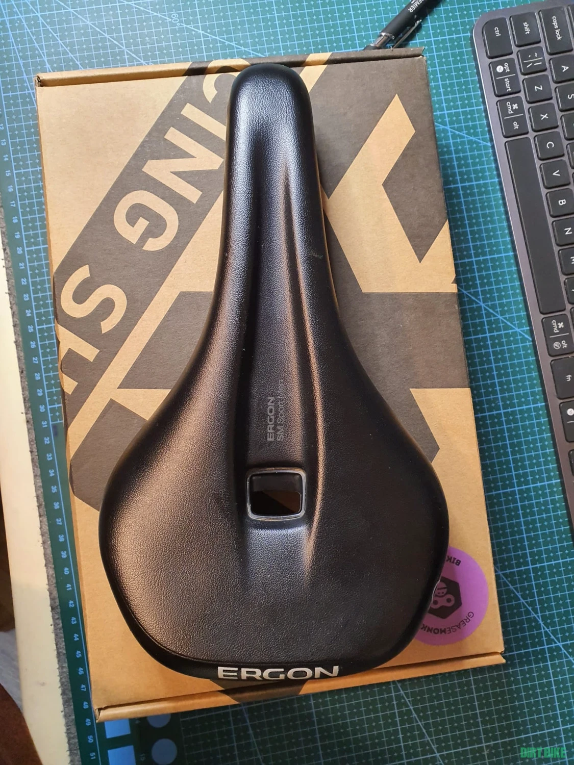 1. Sa Ergon SM Sport L/M