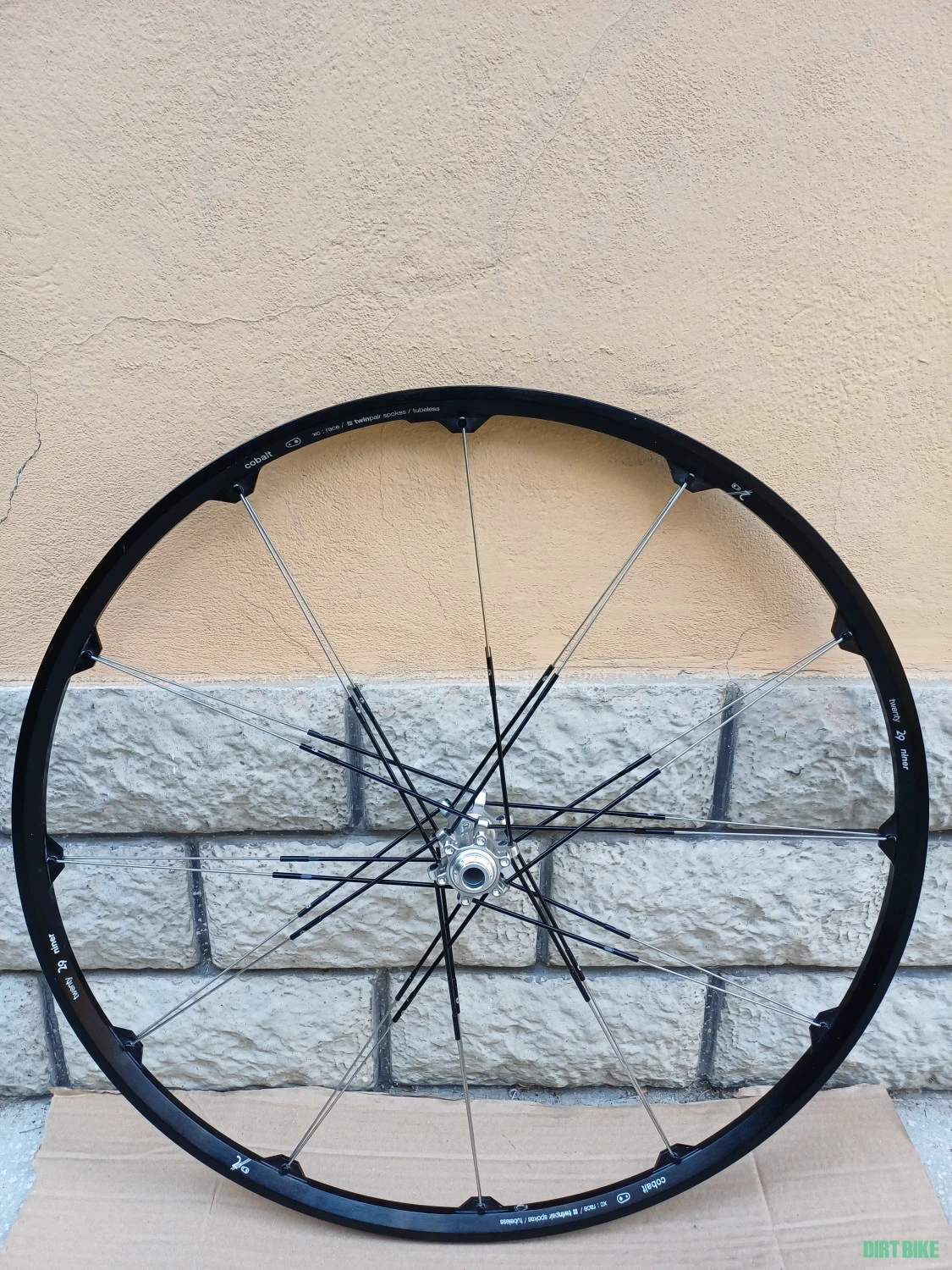 1. Roata bicicleta de față Cobalt