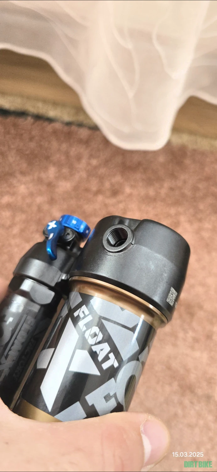 7. FOX RACING SHOX REAR Shock FLOAT X FACTORY 2-Pos 205x57.5mm