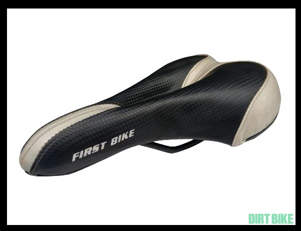 3. Șa bicicletă confort cursieră și MTB, piele imitație carbon, ergonomică, stare excelentă, livrare rapidă