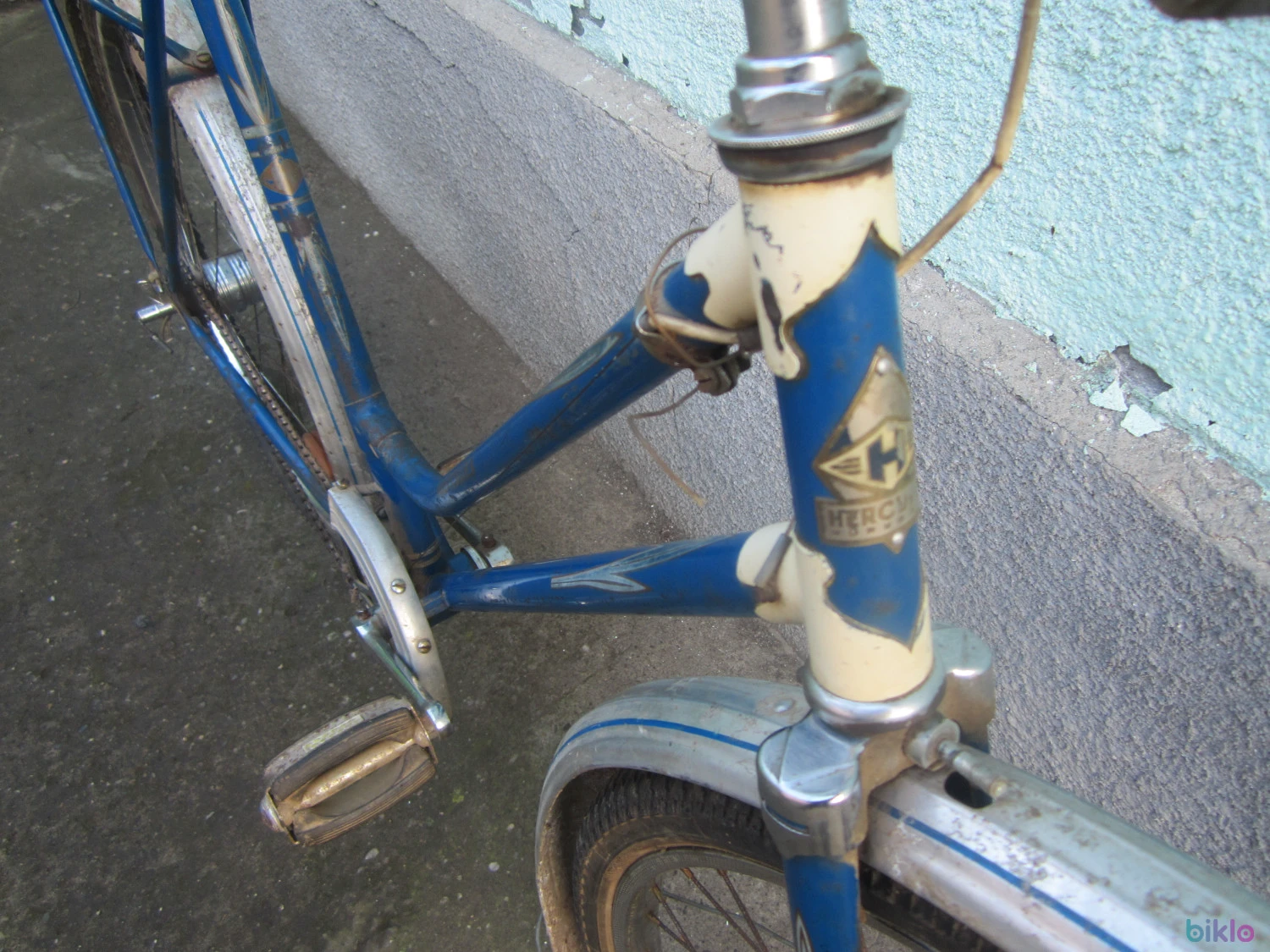 1. Vand 10 biciclete anii 50,60,70 cu 150 buc