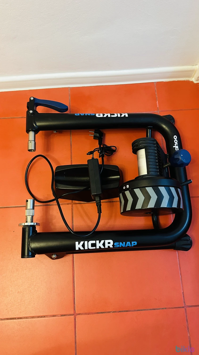 1. Smart Trainer Wahoo Kickr snap