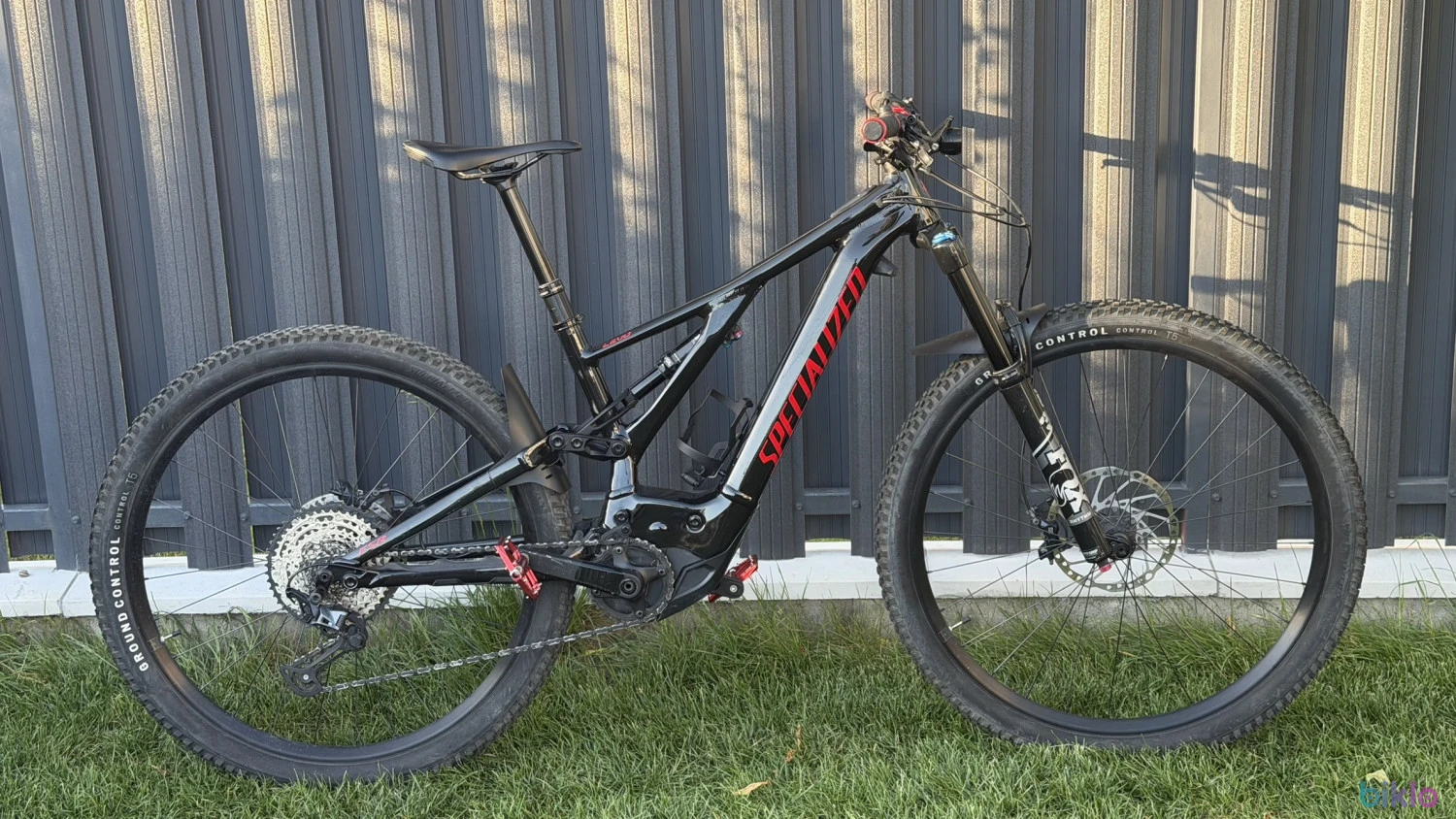 9. Specialized Levo Turbo Comp M 2021 full box