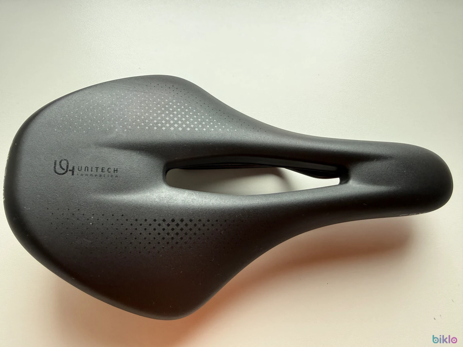 1. Şa bicicleta Selle Royal SRX open black -este nouǎ