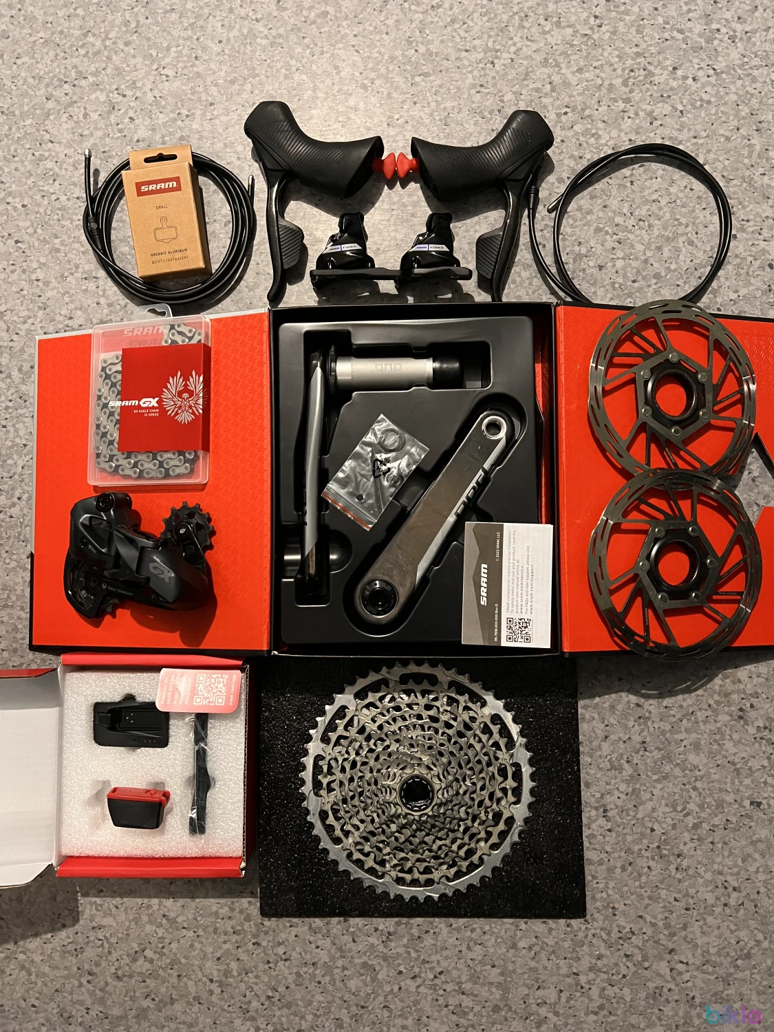 1. Groupset 1x12 gravel/cx Sram Force/Red/Eagle AXS