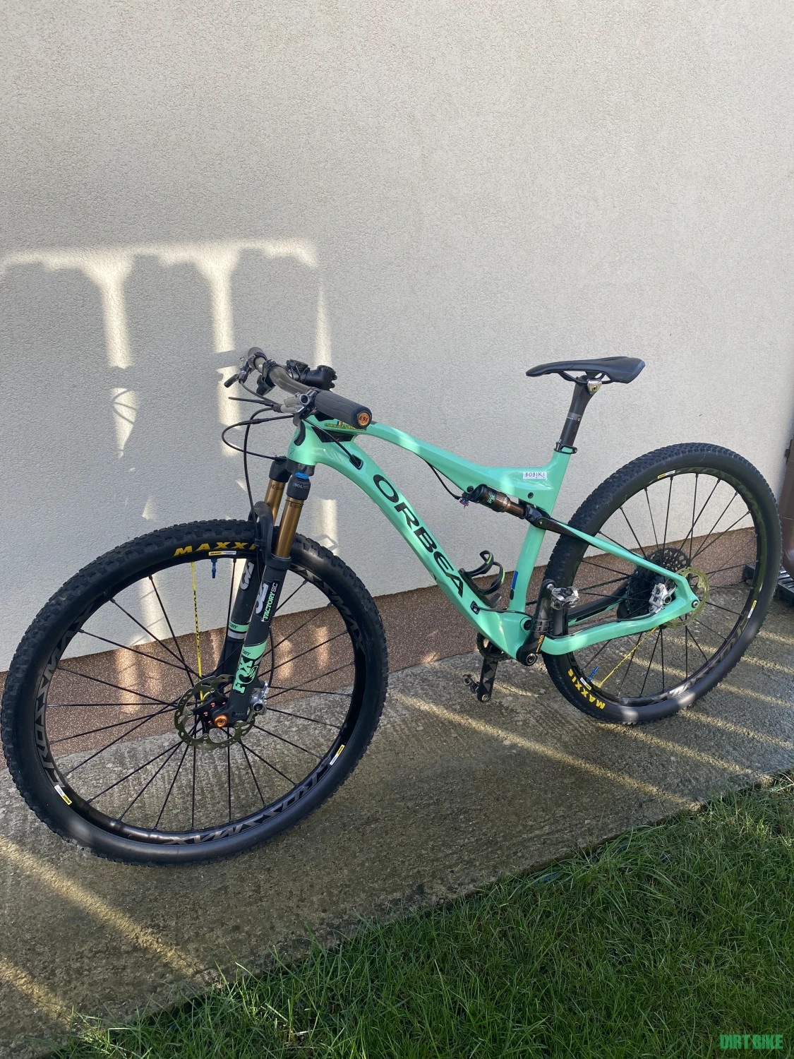 1. Orbea Oiz M20 carbon full suspension