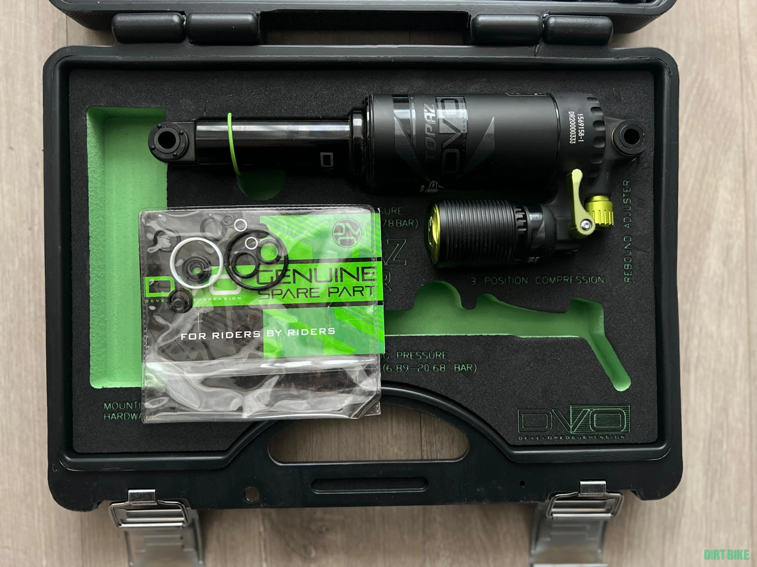1. Vand shock DVO TOPAZ 230x65/60mm