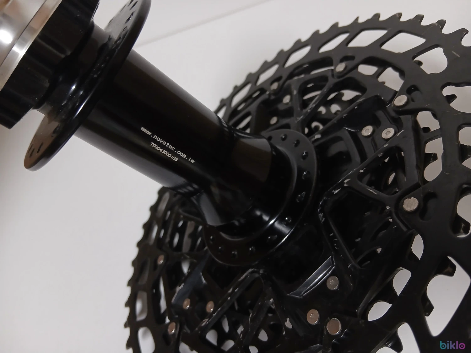 3. Novatec DH 42SB