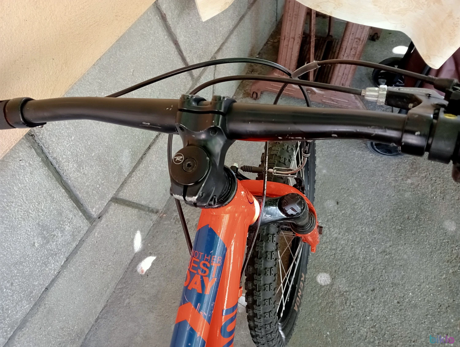 5. Mtb aluminiu cu suspensie Rossignol 7 V Shimano Altus roti 20 cadru mic 27 cm