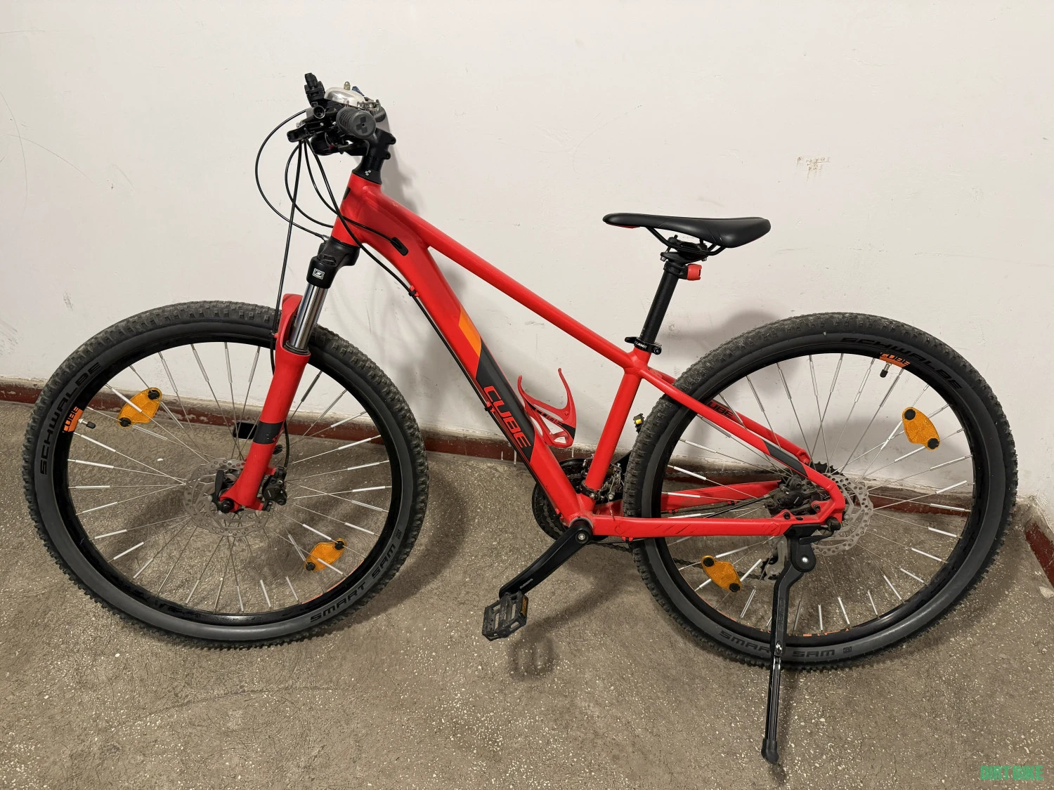 1. MTB Cube Aim Race 27.5" - marime cadru 14"