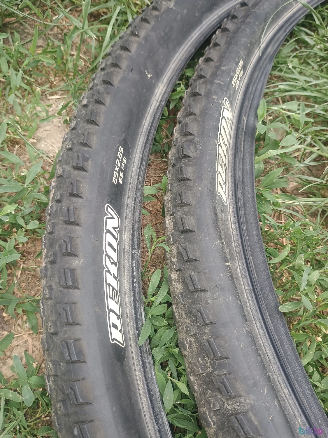 3. Maxxis rekon 29x2.25