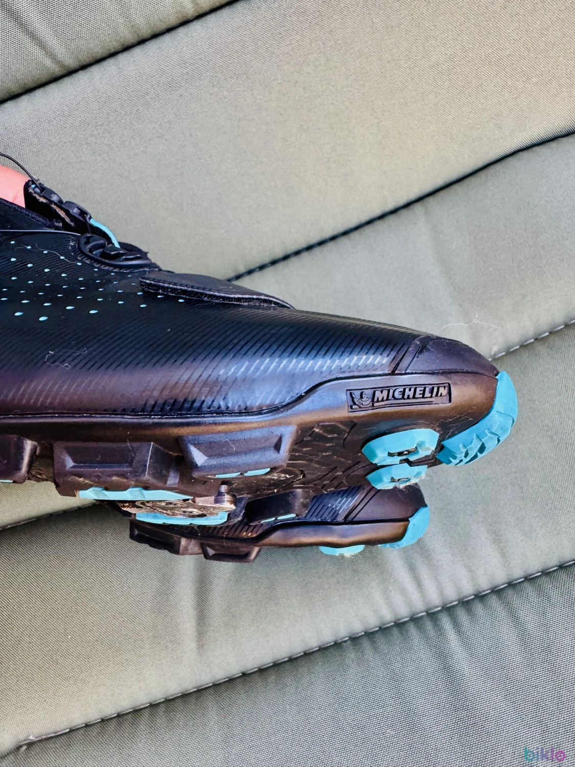 5. Pantofi ciclism MTB Shimano