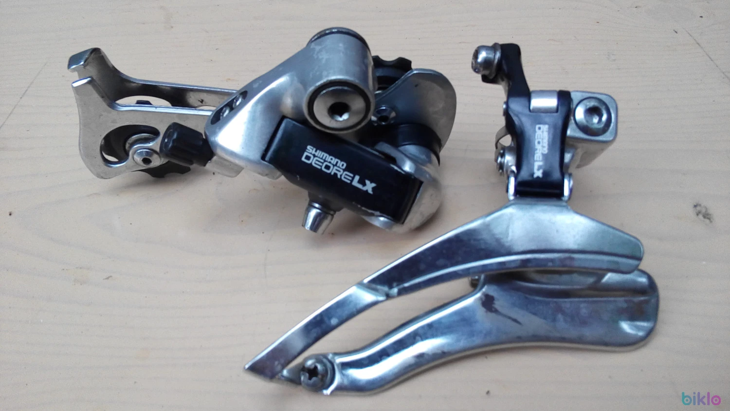 1. Set deraioare Deore Lx