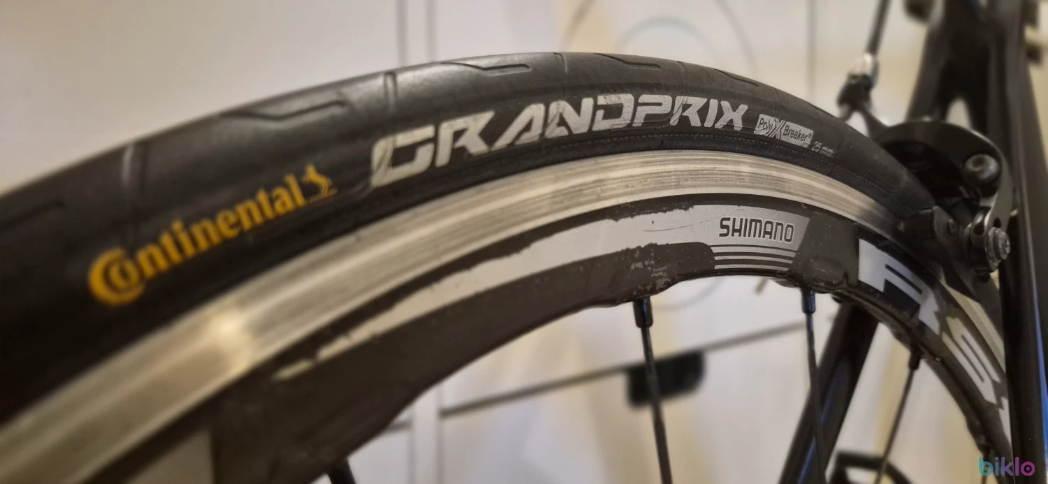 8. Cursieră Giant TCR 2, carbon, L