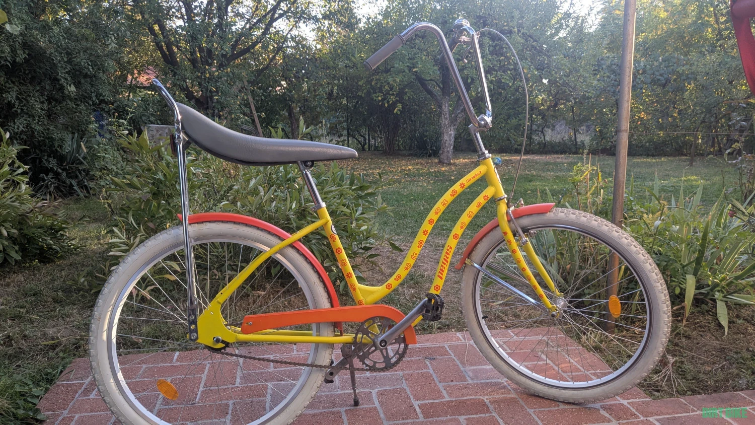 1. Bicicletă Pegas Strada 2 galben