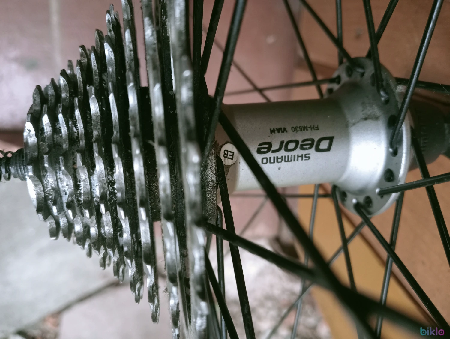 3. Set roti treking 28 butuci Shimano Deore jante Mavic 9 pinioane Shimano