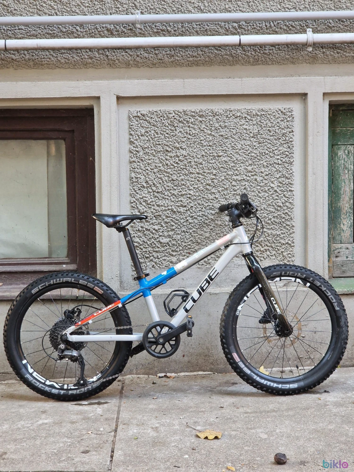 1. Bicicleta copil Cube 200Pro