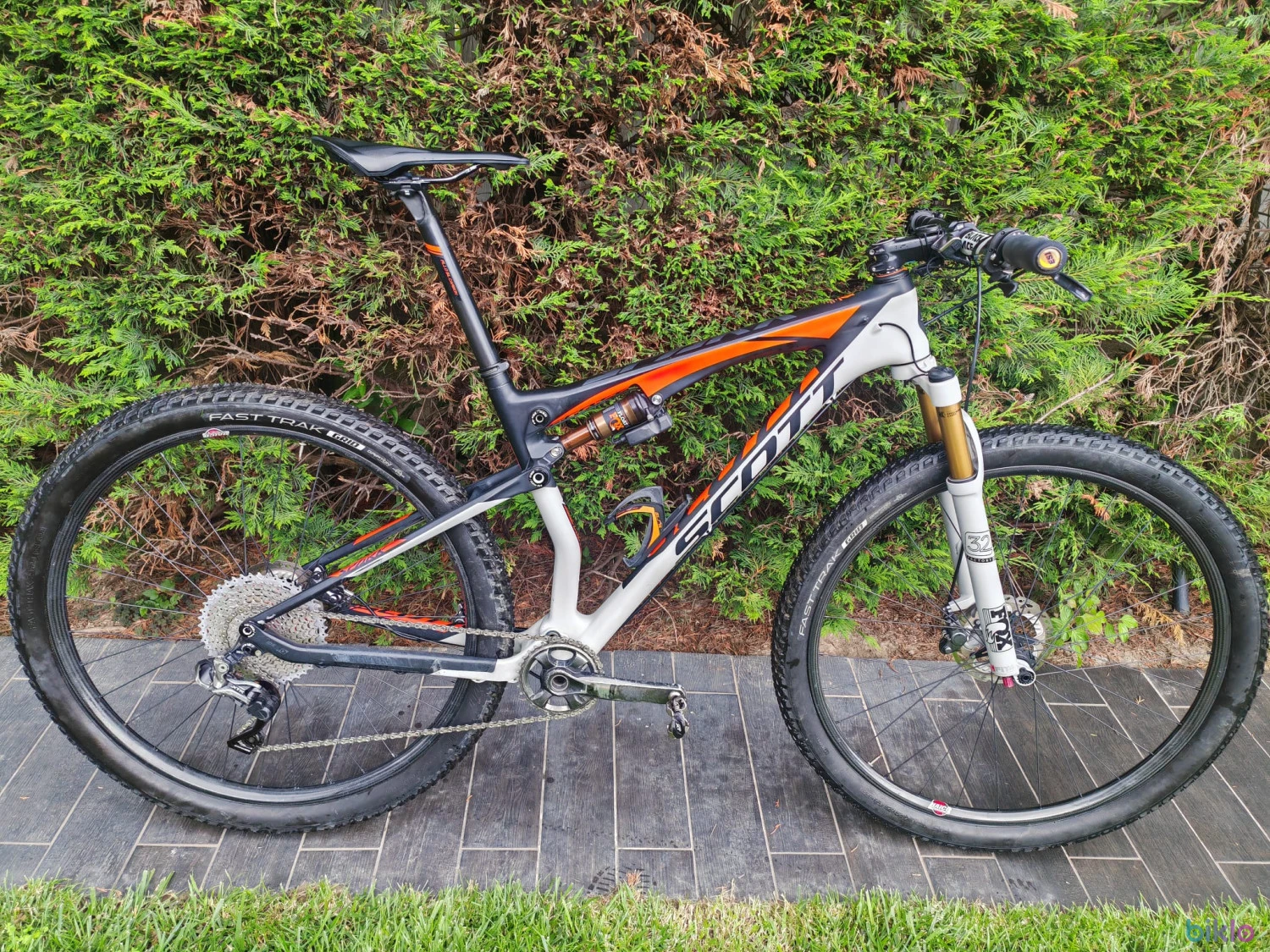 1. Scott Spark RC 900 Premium