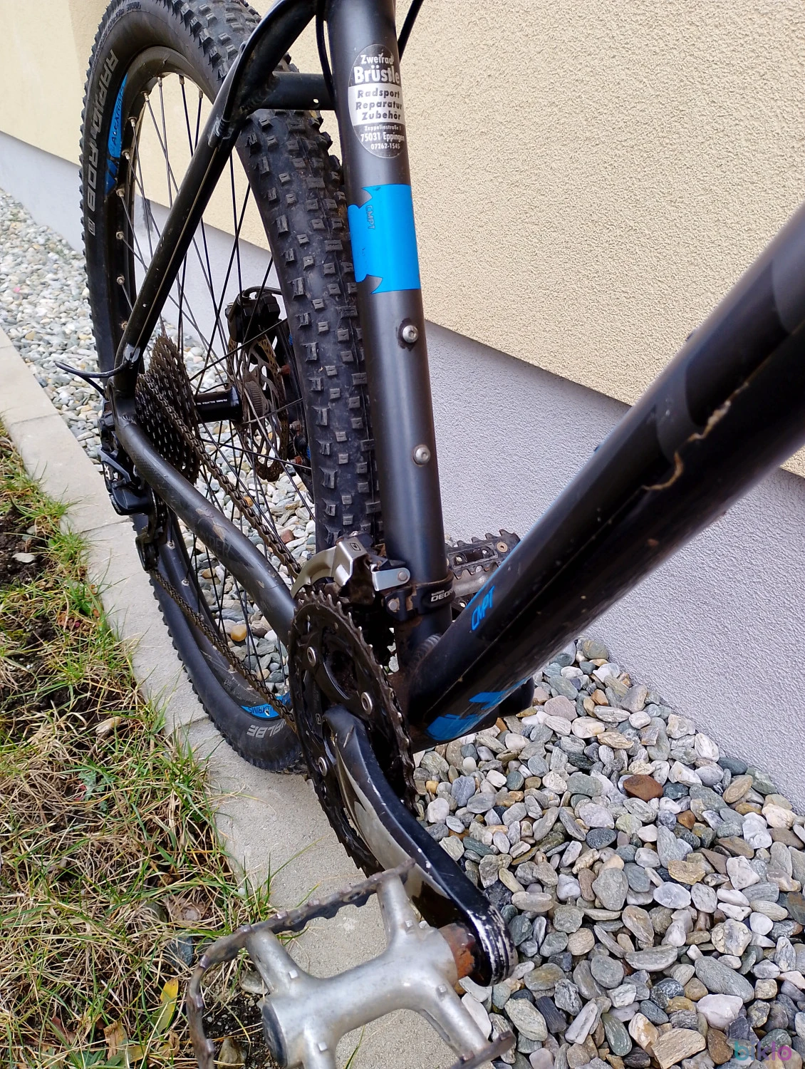 6. Bicicleta Cube Attention 27.5