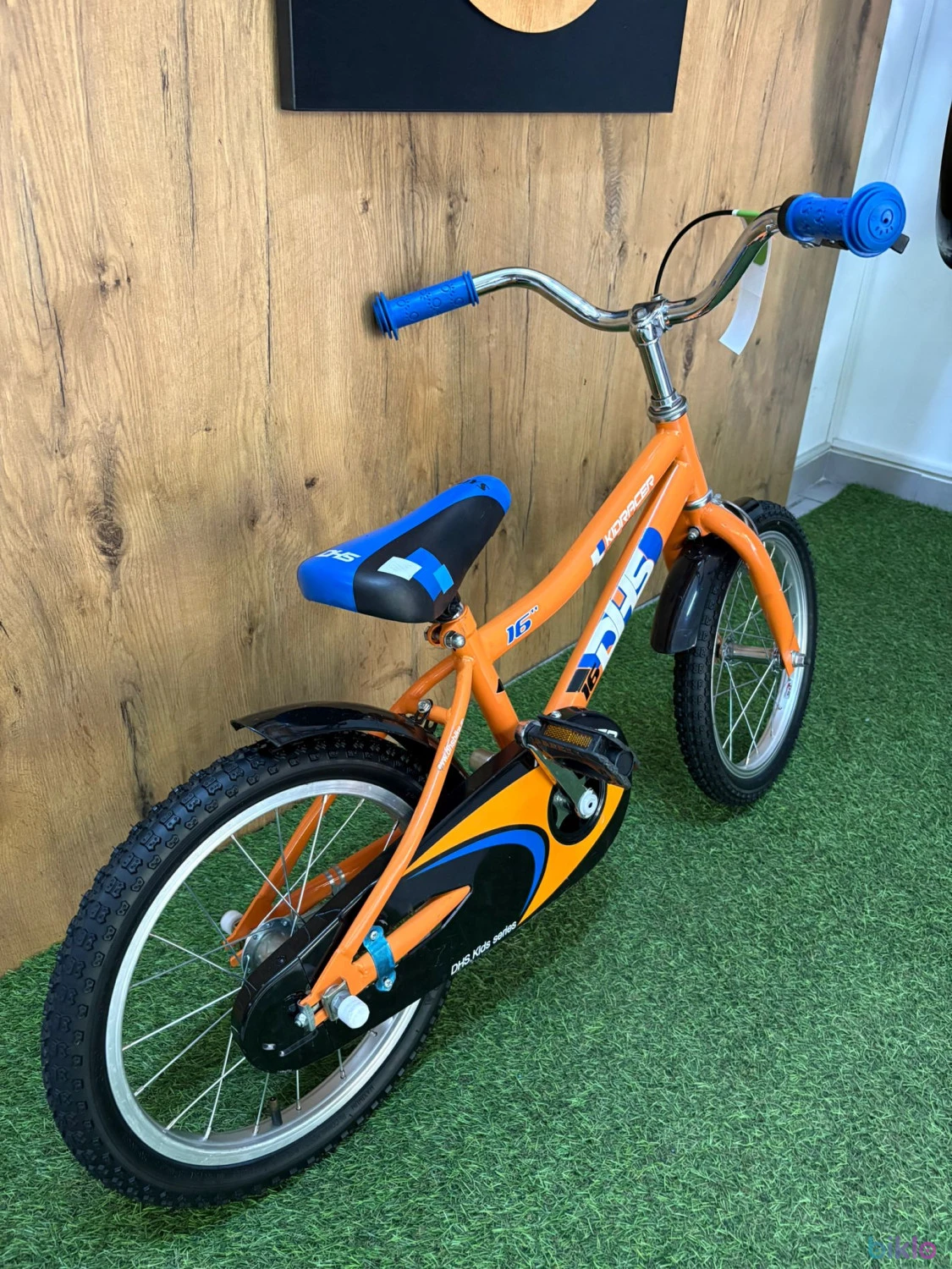 3. Bicicleta DHS 16inch