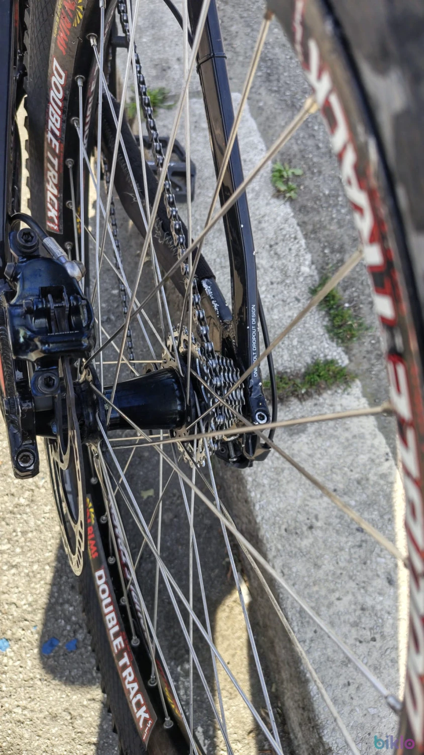 5. Mondraker summum pro