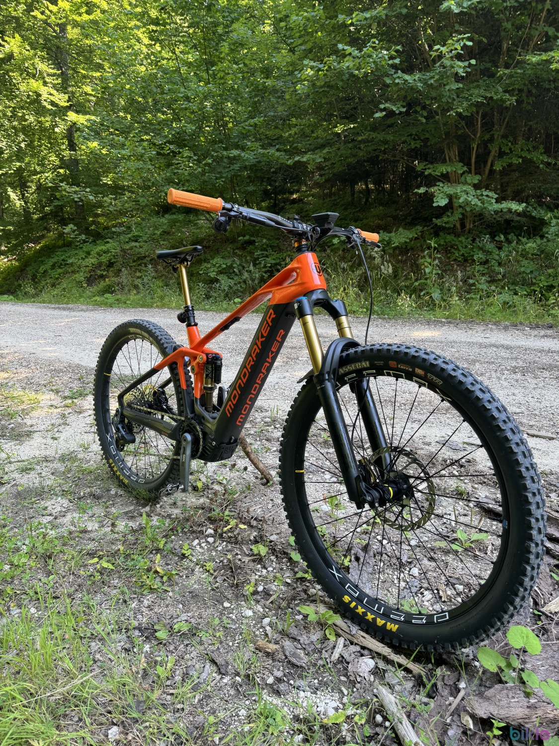 1. Mondraker Crafty Carbon RR