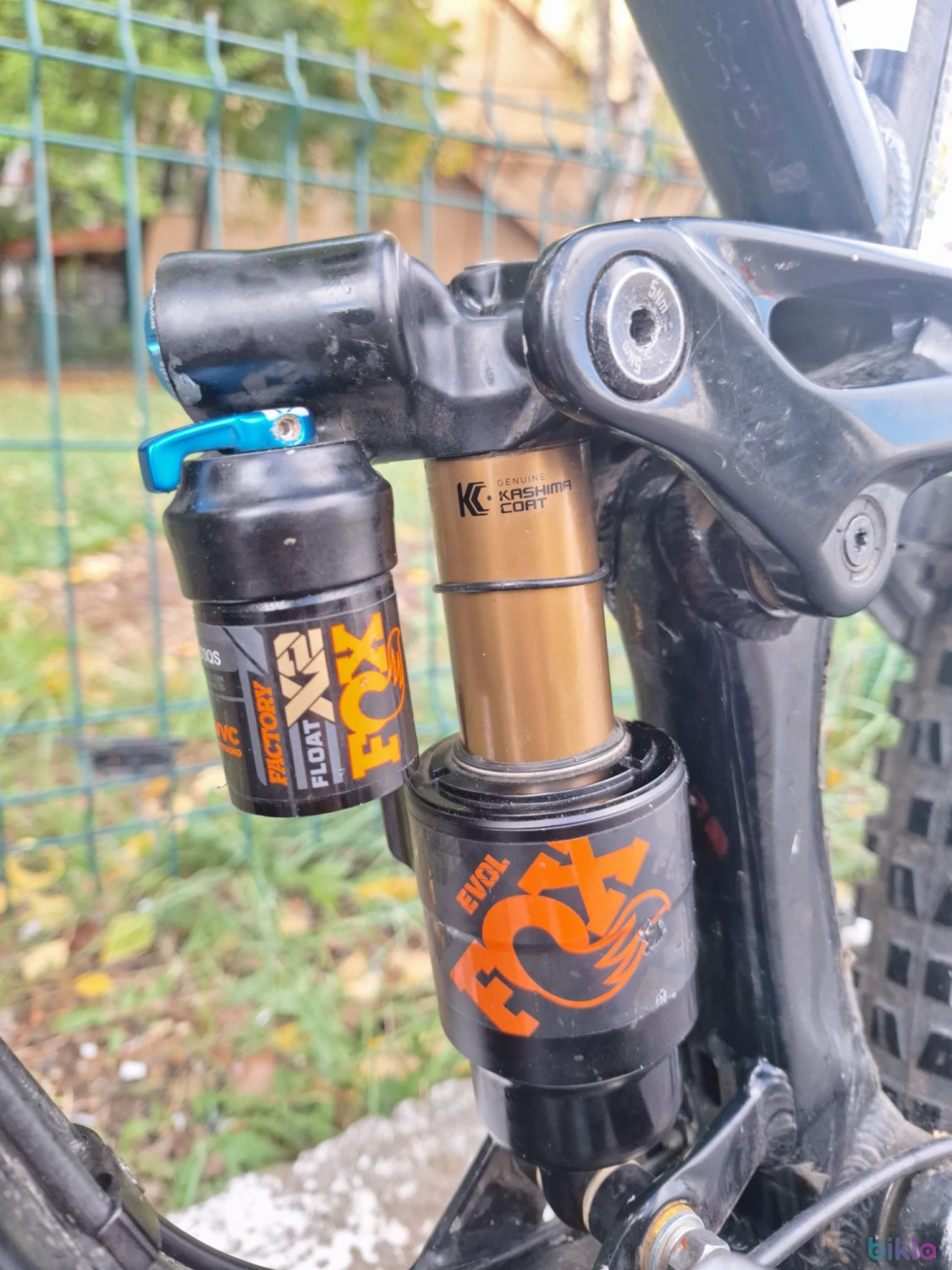 1. Vand shock fox float x2 factory kashima 185×55 trunnion