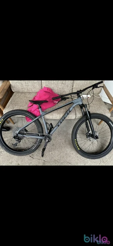 2. Trek Roscoe 8