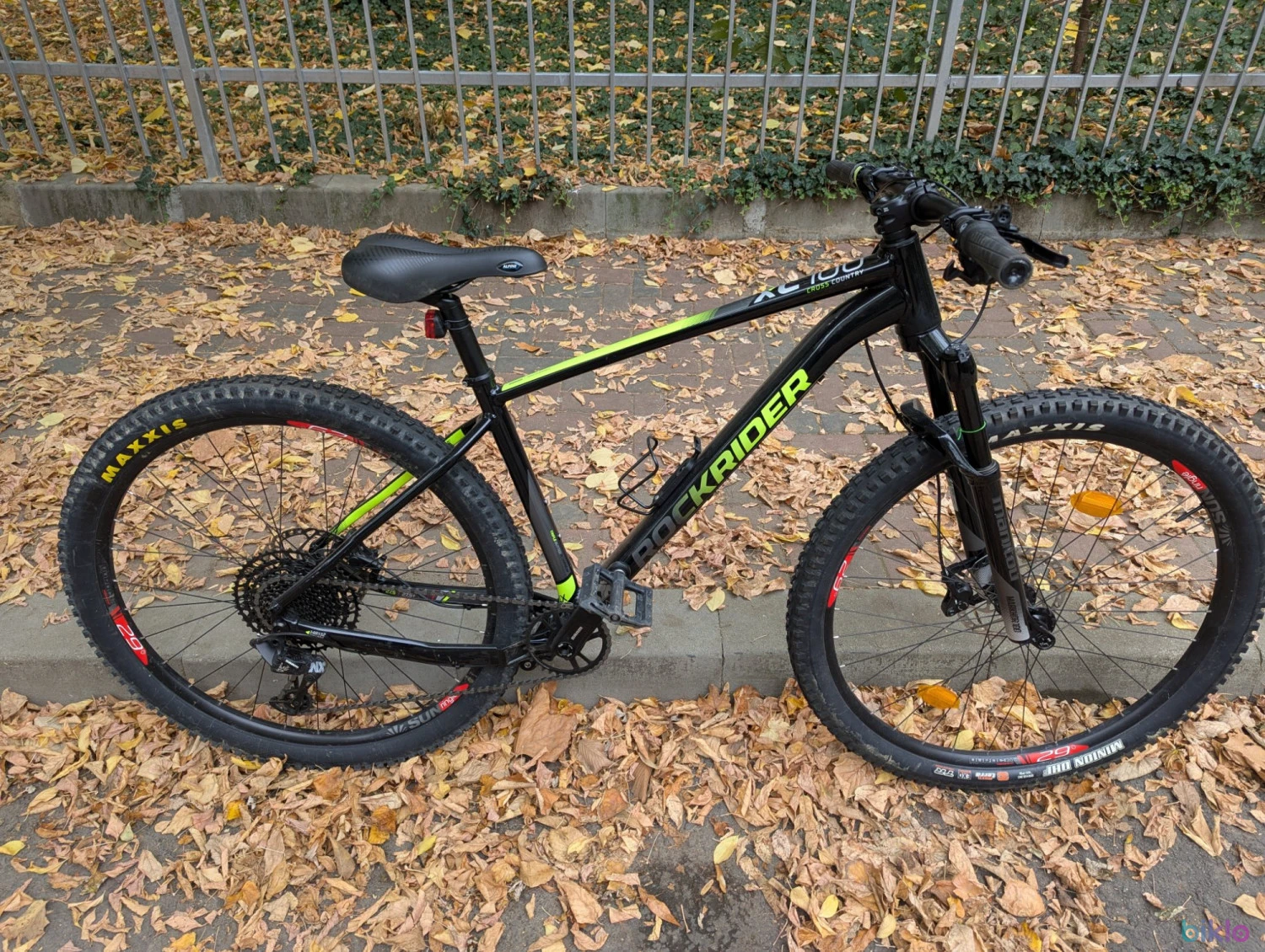 1. Rockrider XC 100 L 29" | 13,4 kg | Frâne 4 pistoane + Maxxis Tubeless | SRAM NX 12v