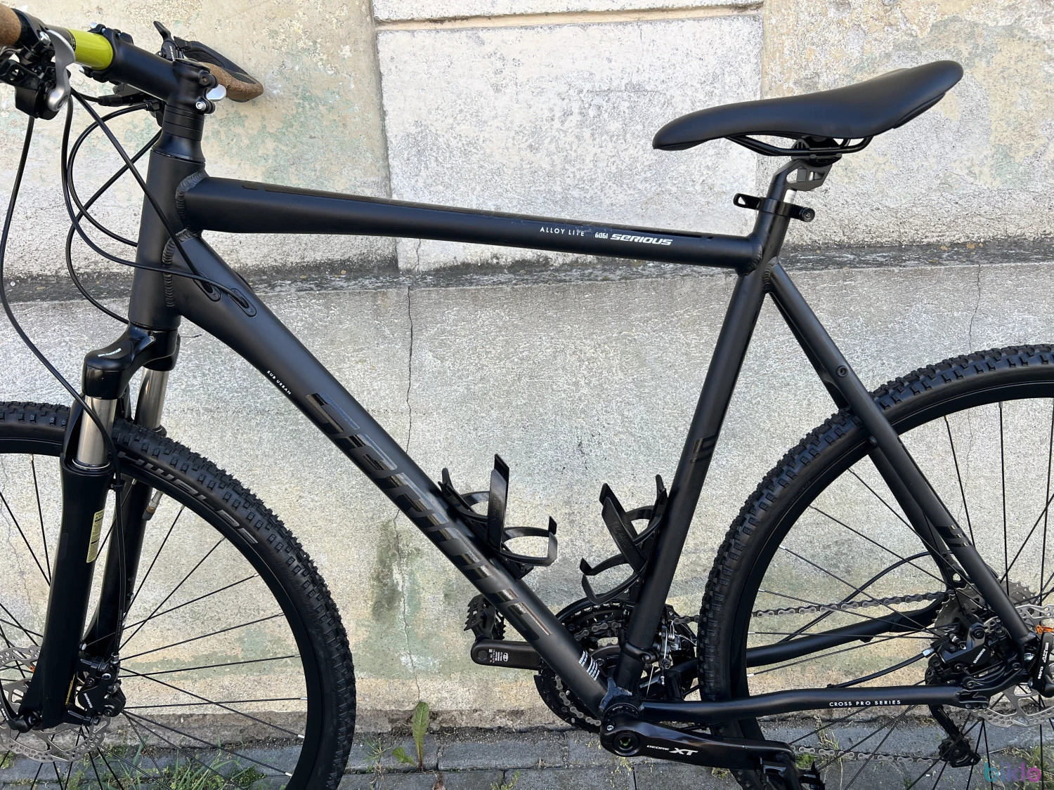 3. Bicicleta Serious Cross Pro Series 28" – Shimano Deore XT - 30 viteze