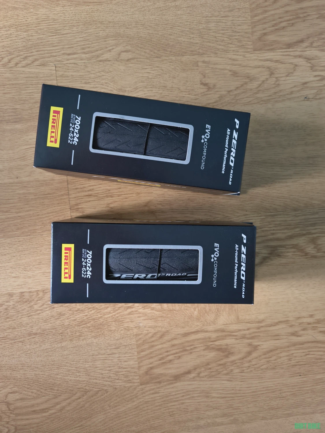 1. Pirelli P ZERO Road Folding Tire - 24-622