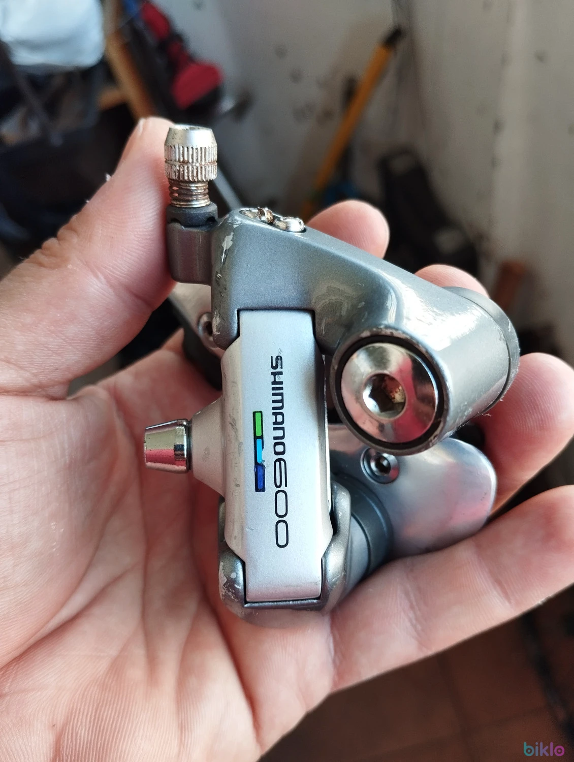 3. Schimbator pinioane Shimano 600