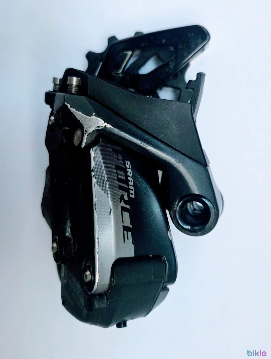 1. Sram Force AXS schimbator pinioane