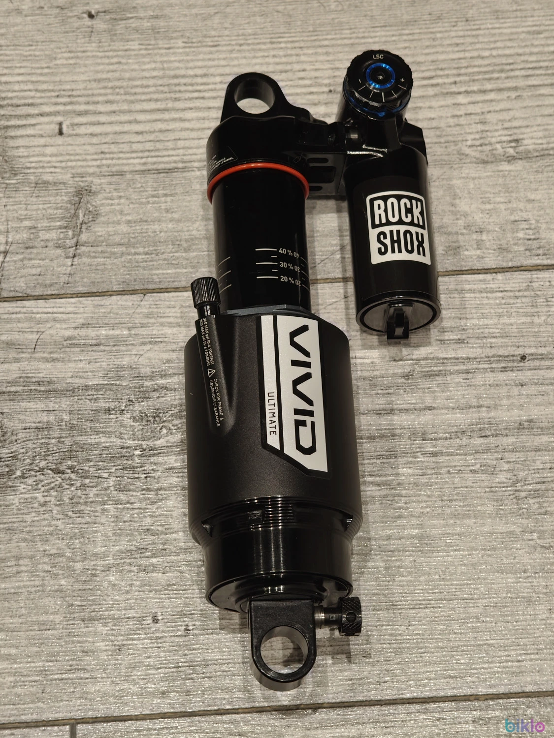 2. RockShox Vivid Ultimate Air 210 x 55mm