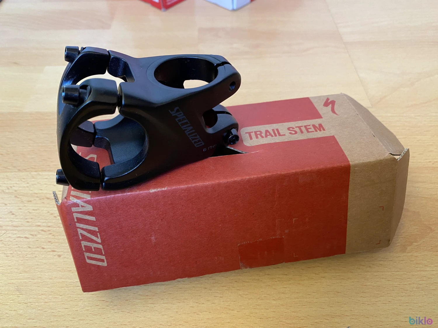 1. Specialized Trail 40 mm pipa stem