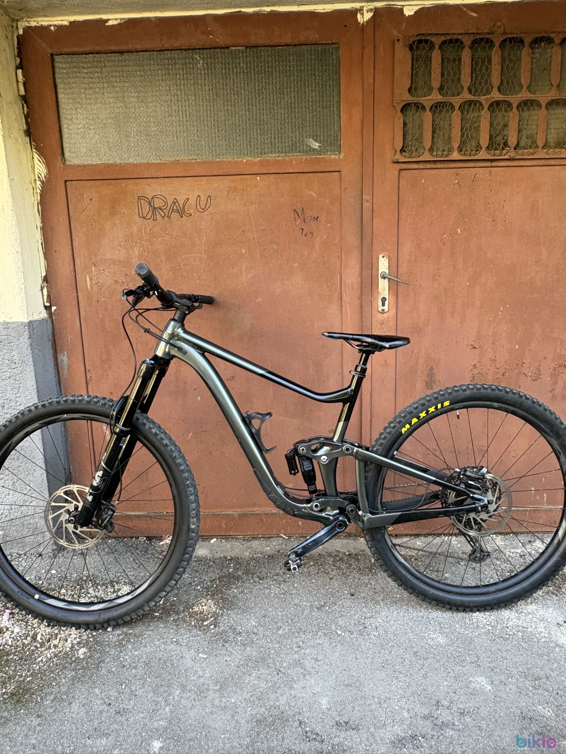 4. Giant trance x 29
