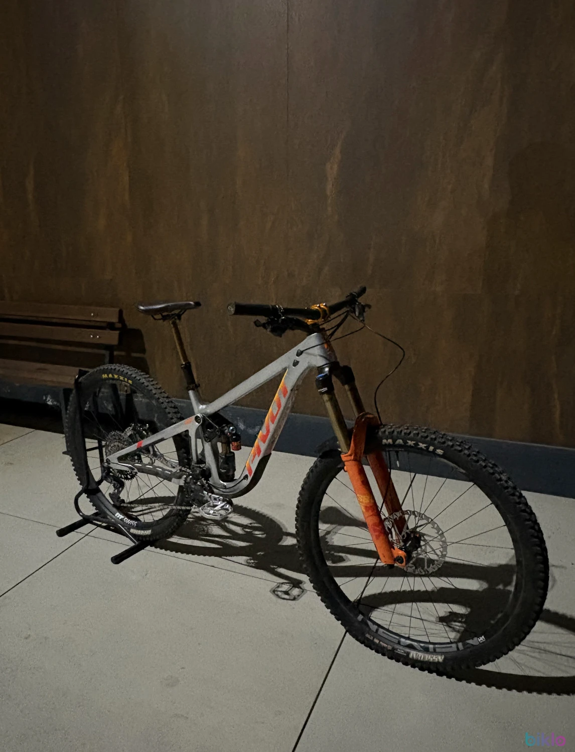 2. Vând pivot firebird 2023, xo1