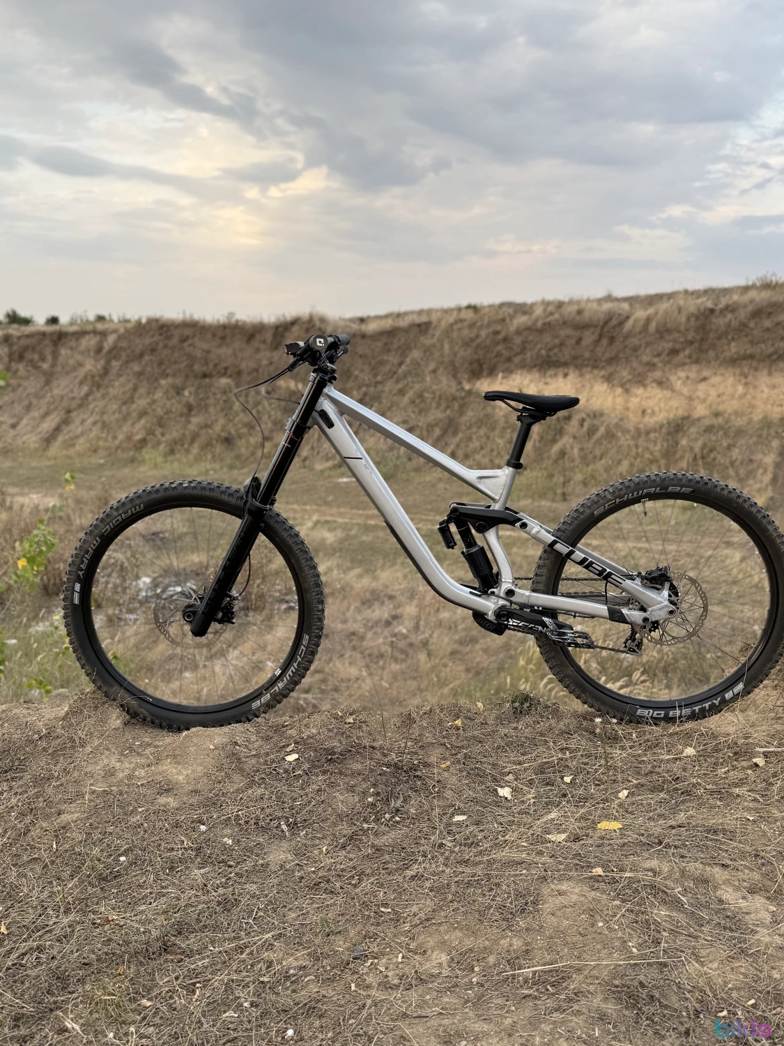 3. Vand Bicicleta Cube Two15Pro 2025