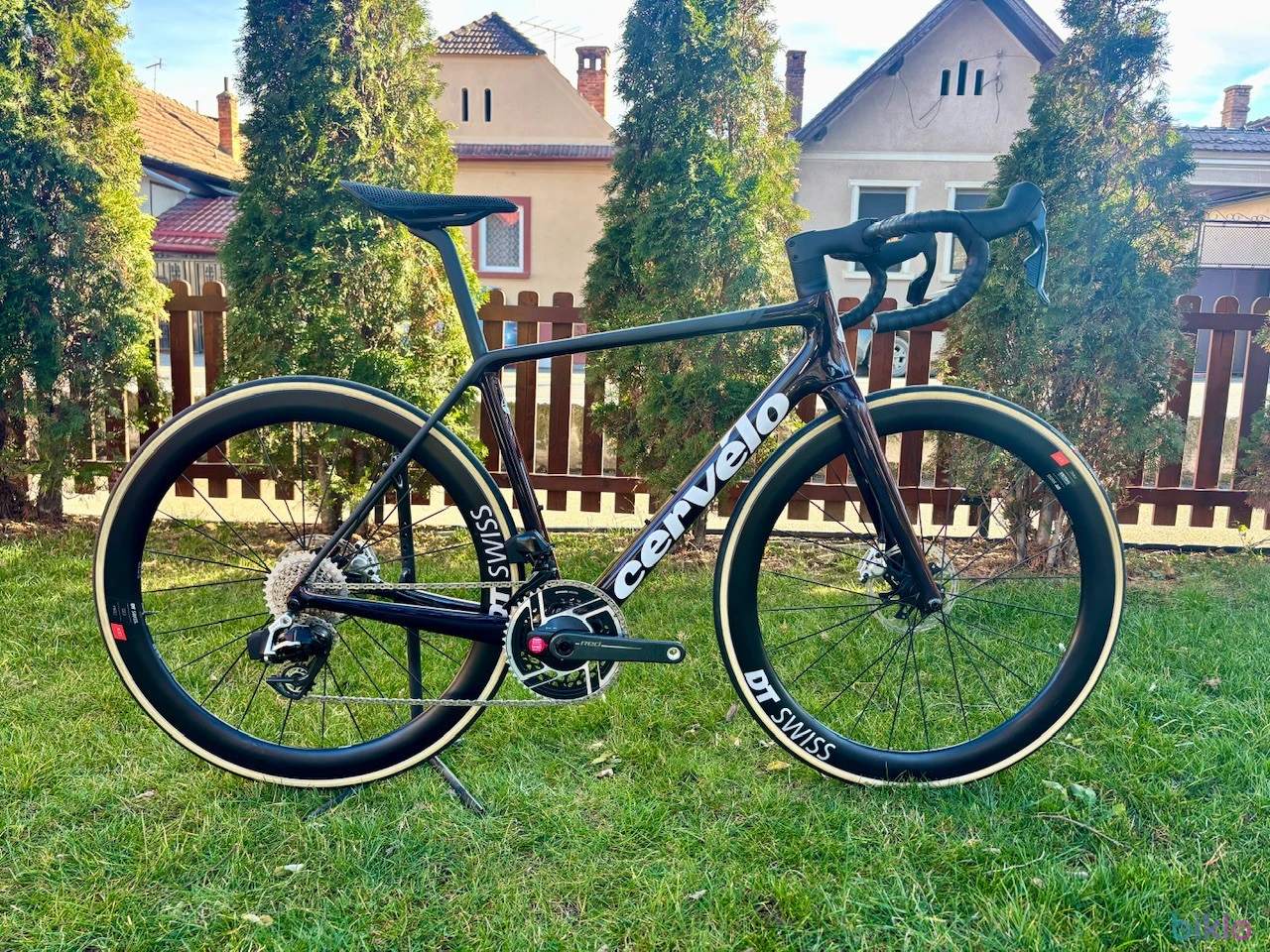 1. Cervelo R5 SRAM Red Etap 2025
