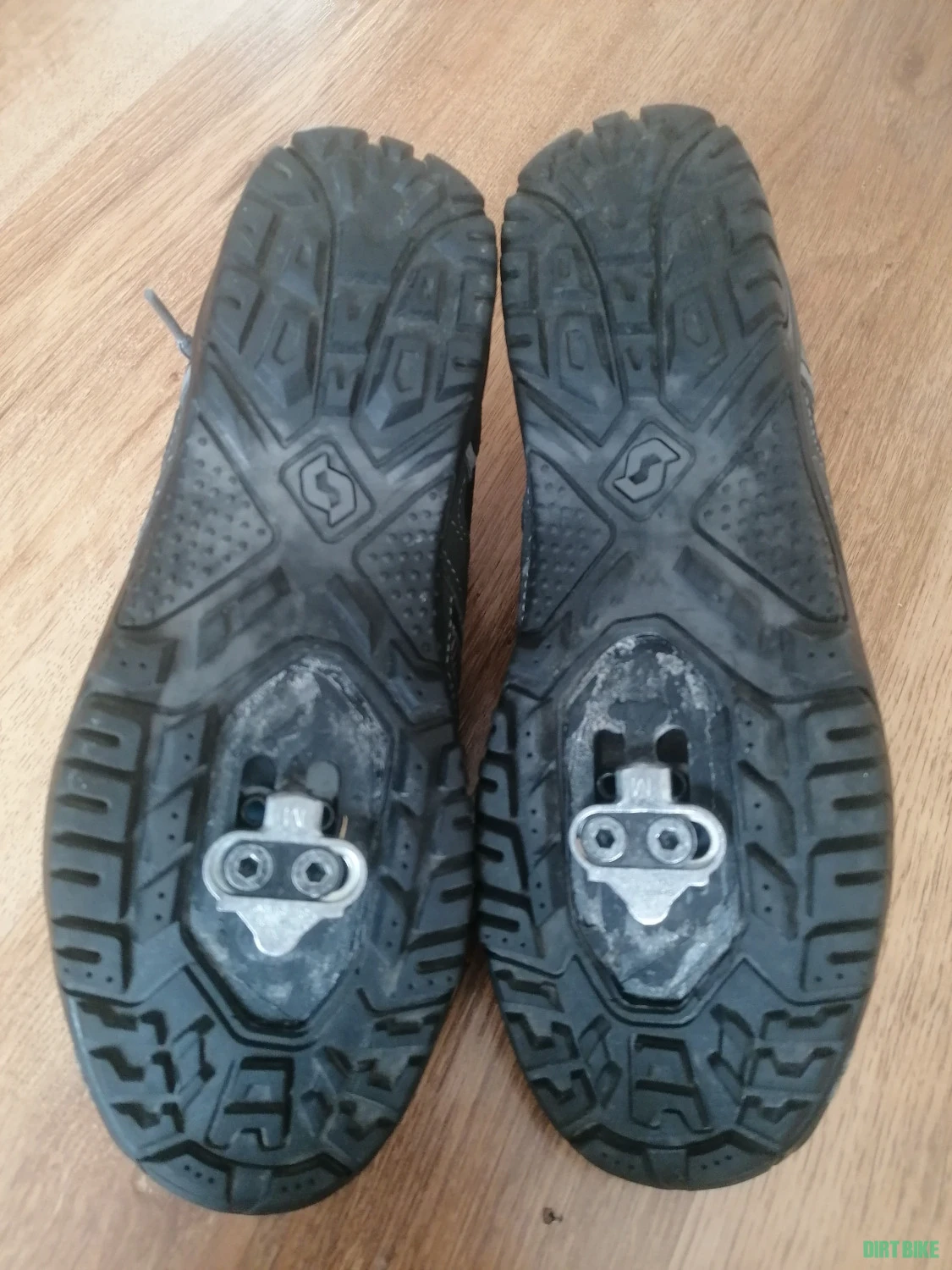 7. Pantofi ciclism Scott Sticki SPD.