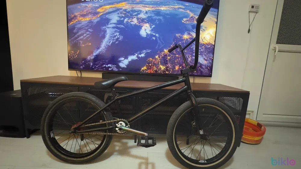 1. BMX Custom - TotalBMX