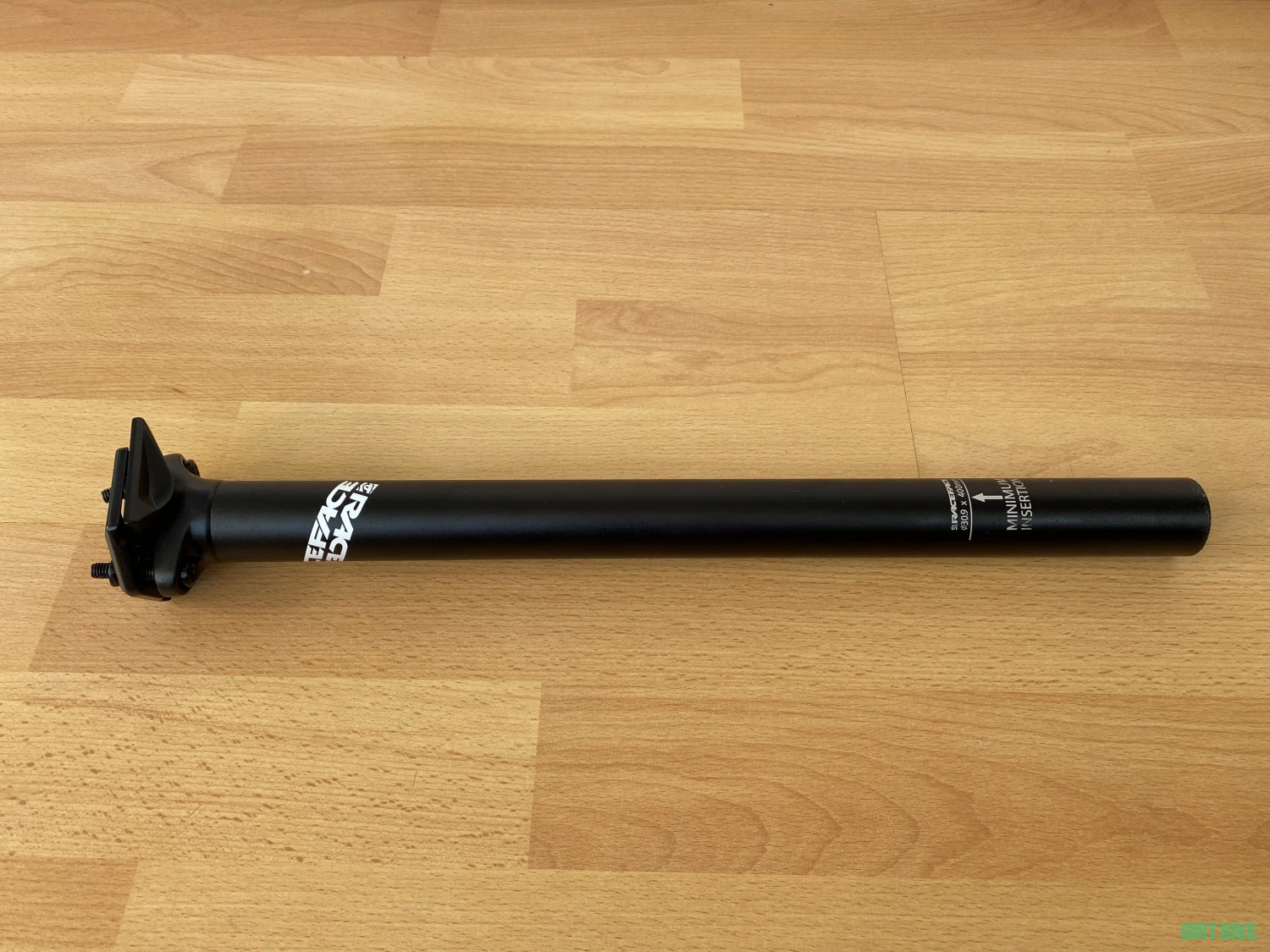 1. Race Face Ride tija sa 30.9 x 400